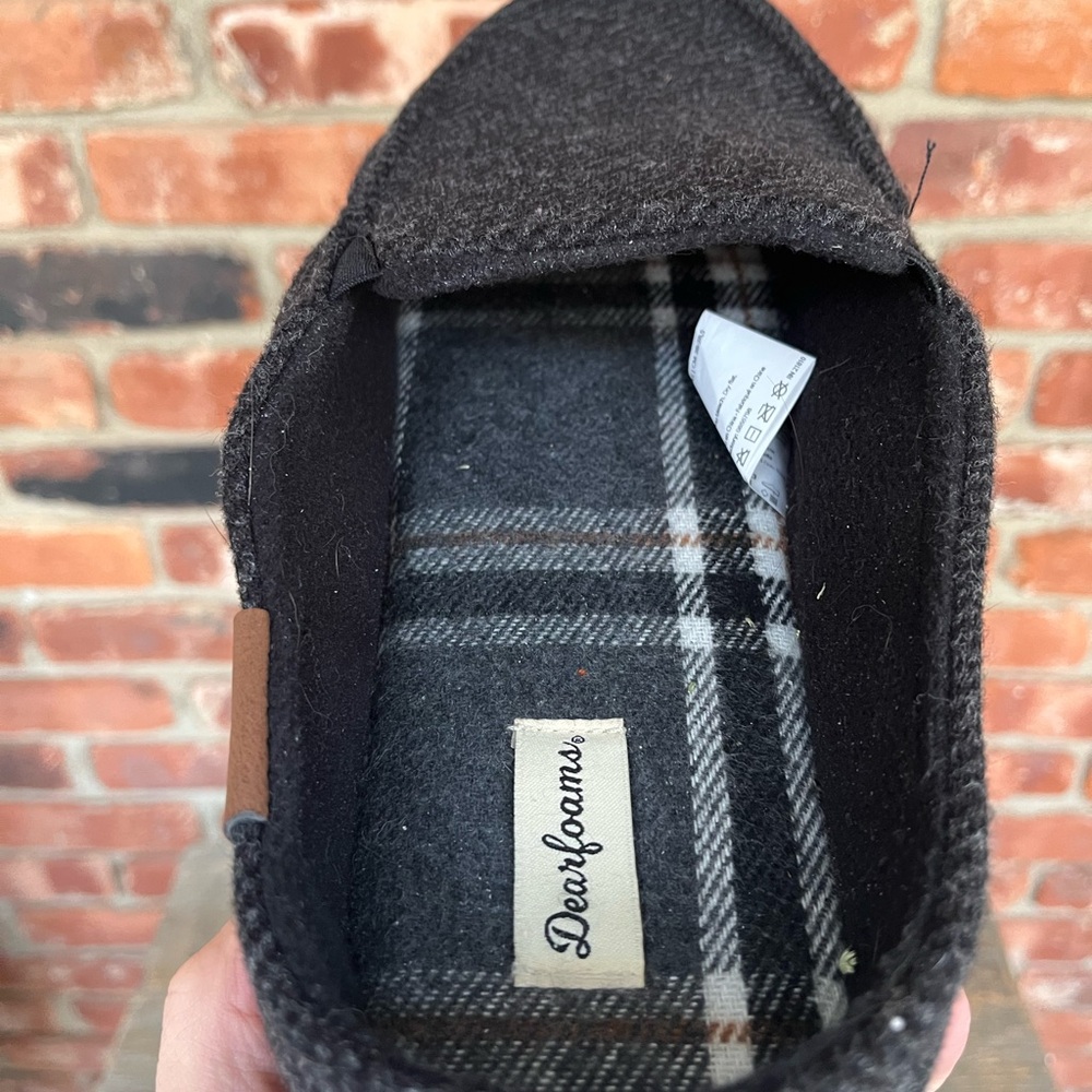 Men’s Slippers - Picture 9 of 11
